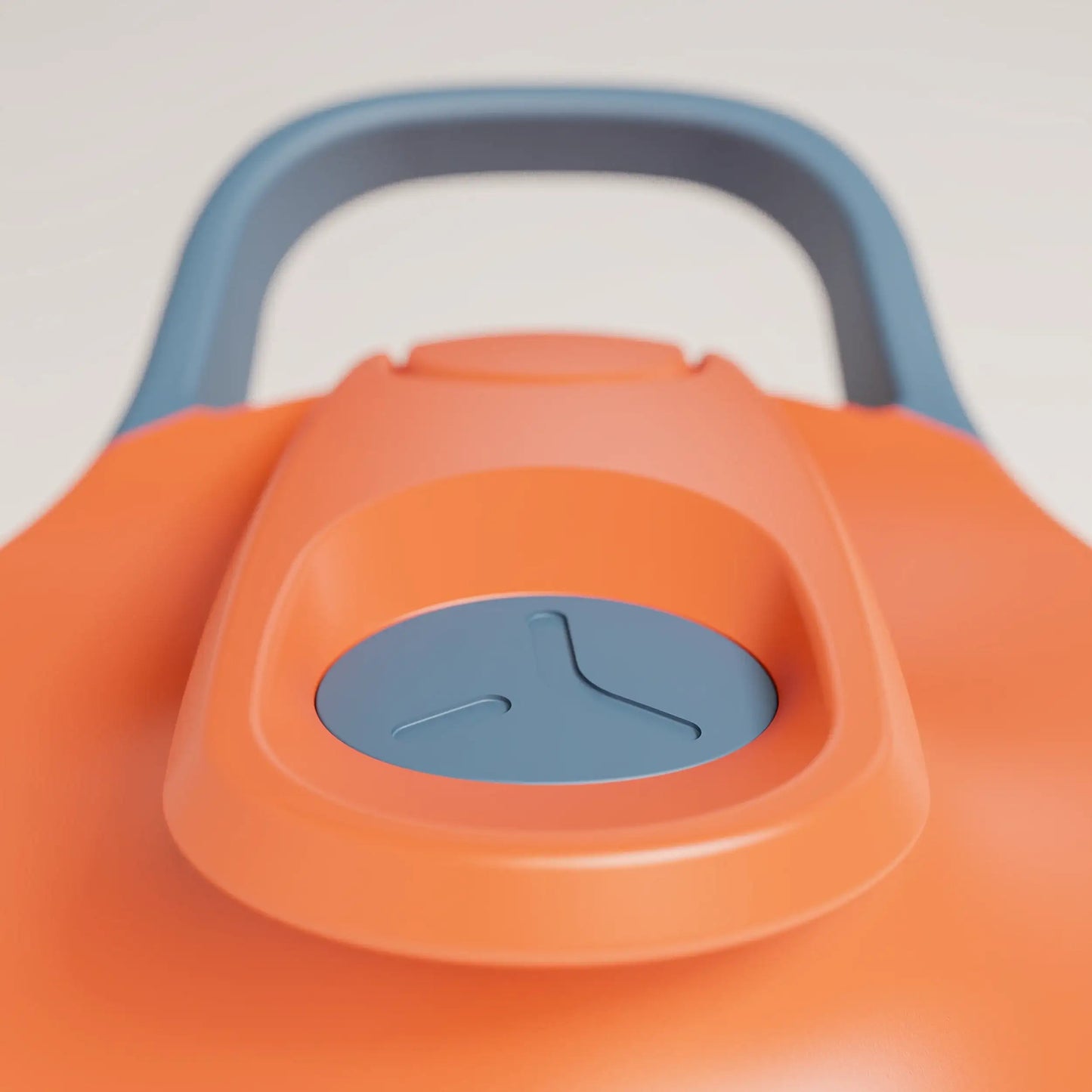 insulated-performance-shaker-bottle-x9 SHKR_18550_dwSS-S1.1_burntOrange_midnightBlue_1_12_MPCloop_edit.png