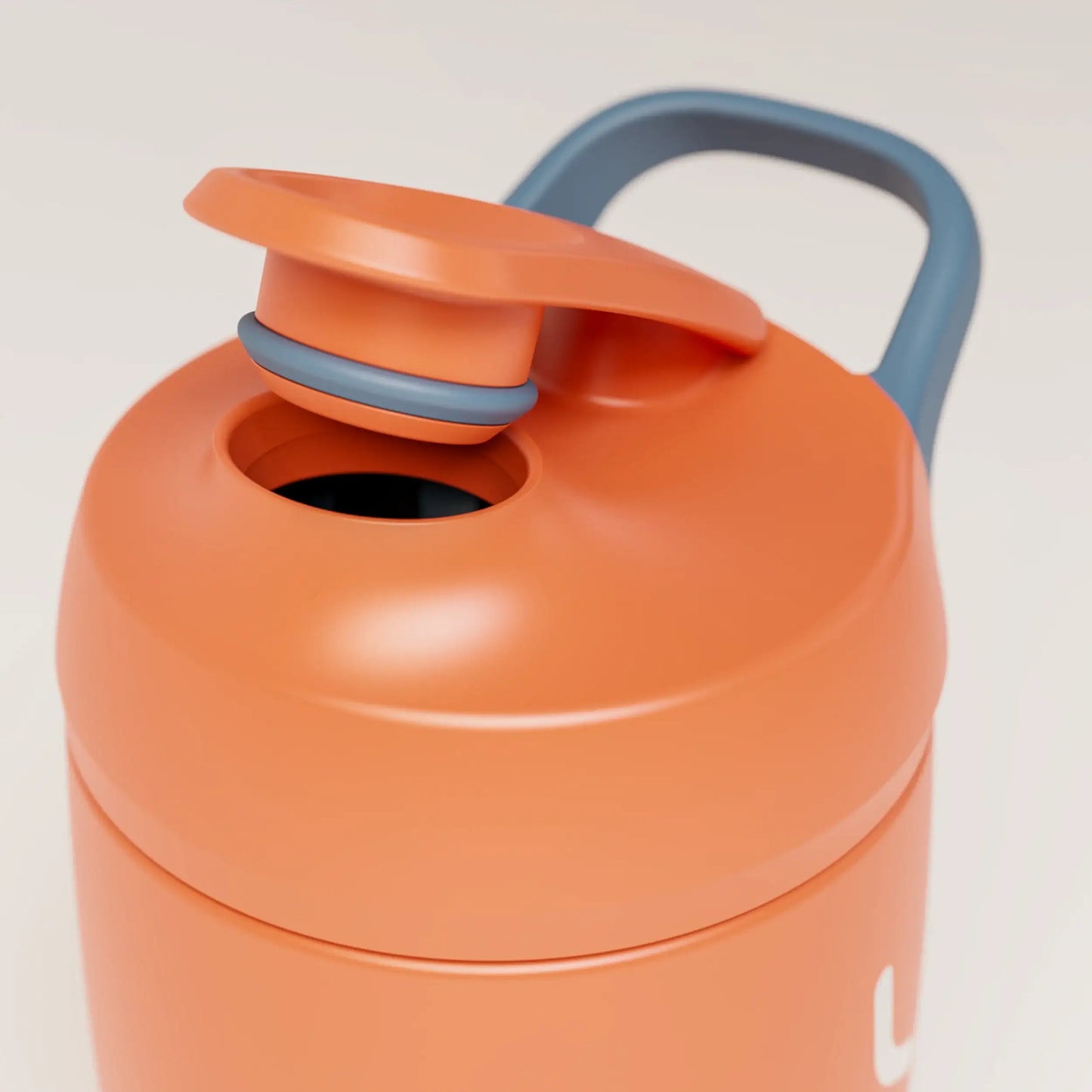 insulated-performance-shaker-bottle-p2 SHKR_18550_dwSS-S1.1_burntOrange_midnightBlue_2_4_highInsert_edit.png