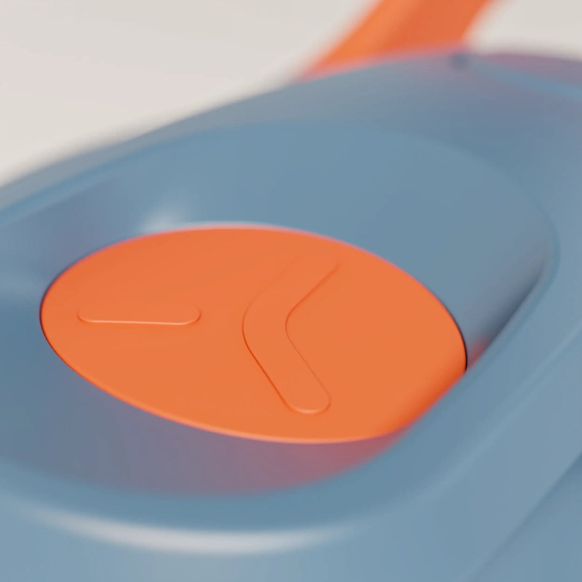 ecozen-performance-shaker-bottle-s5 SHKR_24700_P-S1.1_midnightBlue_burntOrange_1_11_xInsertCloseup_edit.png