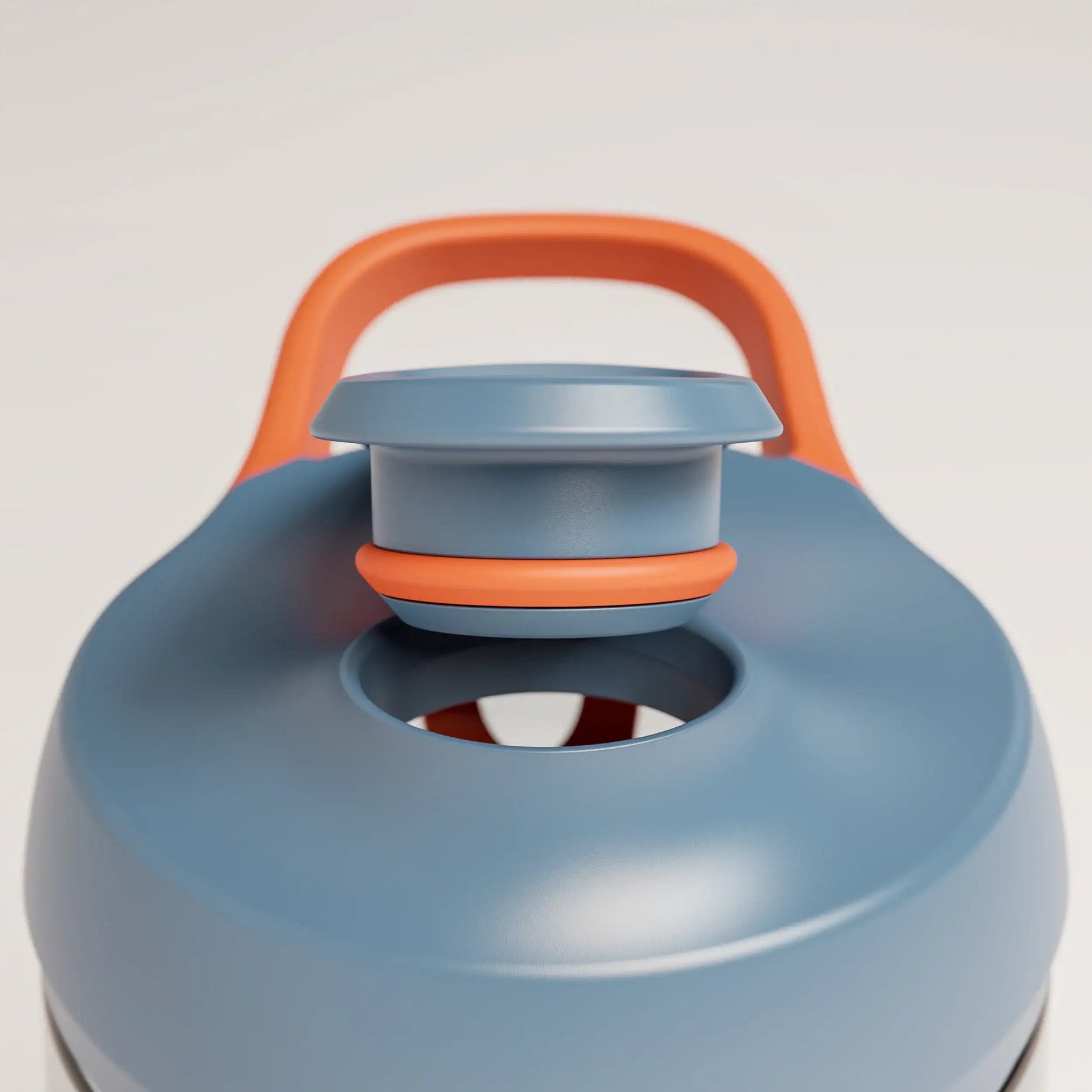 ecozen-performance-shaker-bottle-y9 SHKR_24700_P-S1.1_midnightBlue_burntOrange_2_2.5_MPCloop_edit.png